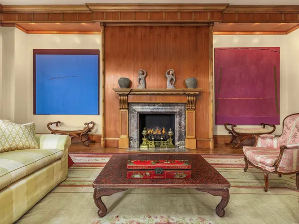 990 5th Avenue image 2 of 17