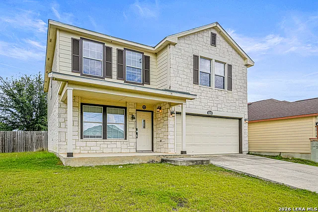4 bed, 2.5 bath, 2272 sqft, $2,100 — Photo 2