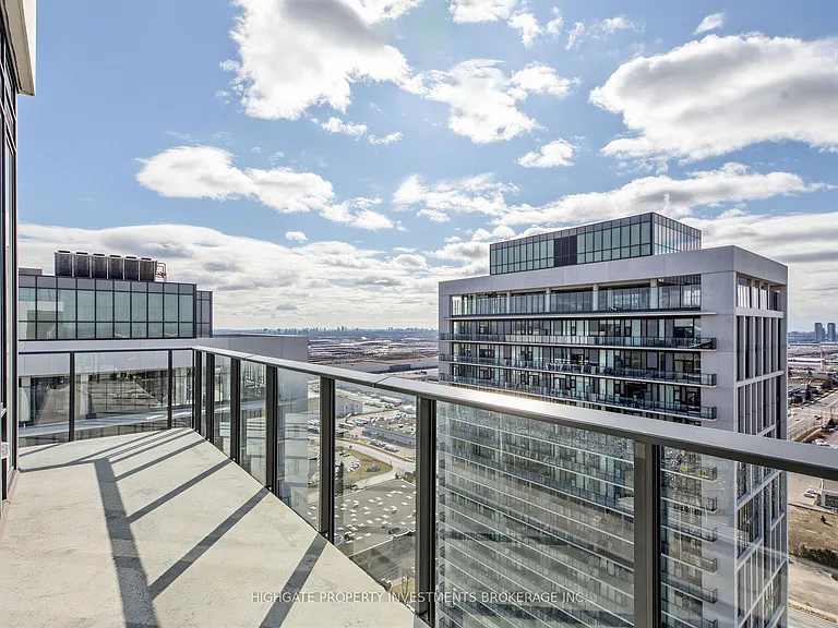 27 Korda Gate #Penthouse 102 — Photo 27