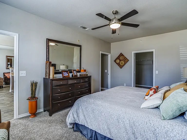 Westpoint at Scenic Vista Apartments — Photo 16