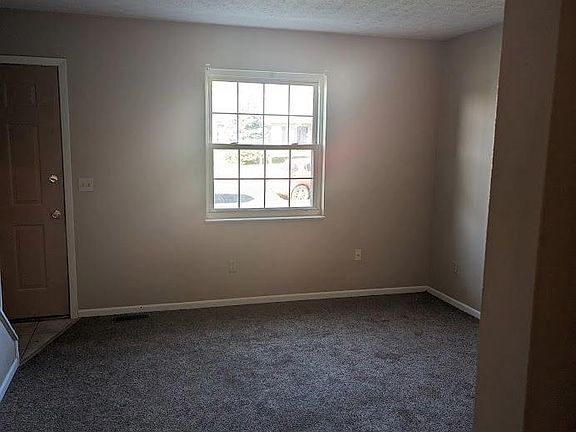 3rd image of 810 3rd St #3