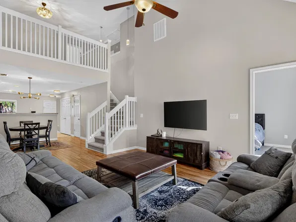 1105 Poplar Grove Pl, Summerville, SC 29483