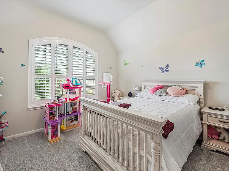 2714 Ahnya Ln — Photo 32