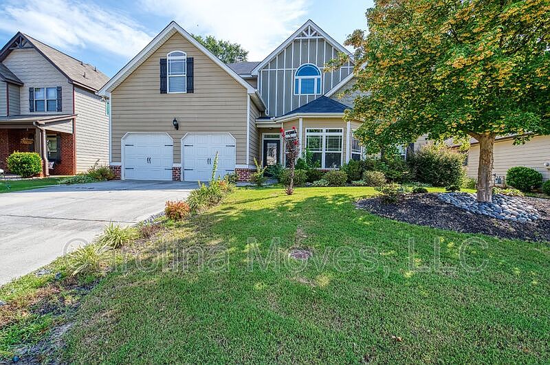 1st image of 209 Cameron Creek Ln