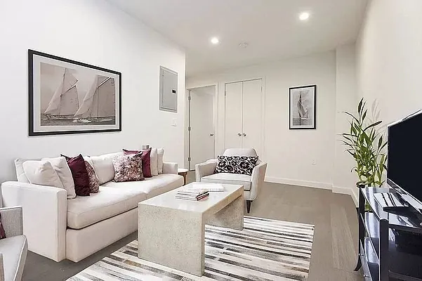 Rented by REAL New York | media 15