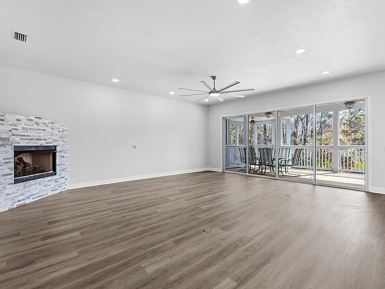 9510 NW 59th Ln — Photo 16