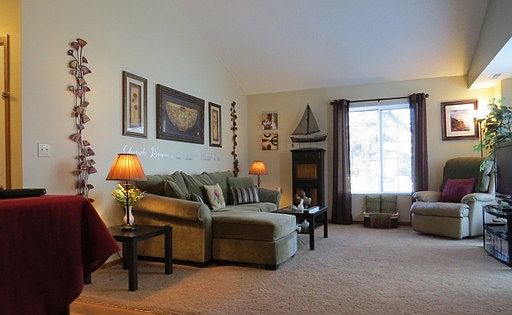 3rd image of 2148 Hemlock Blvd