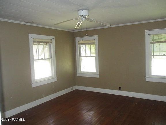 3rd image of 637 Bigler St