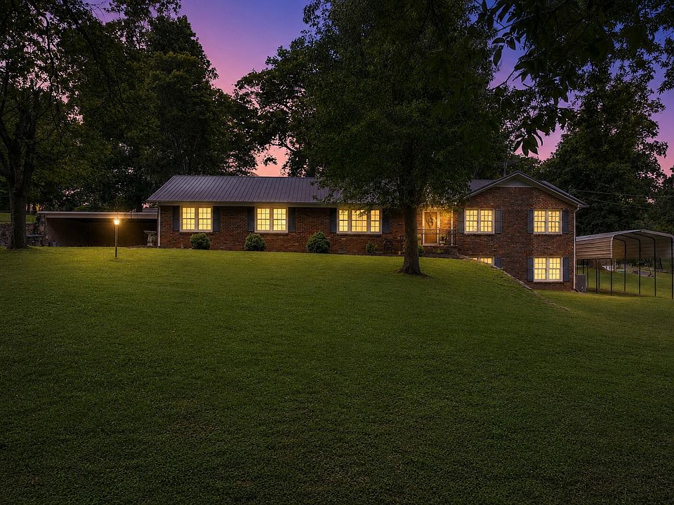 1st image of 102 Jefferson Dr