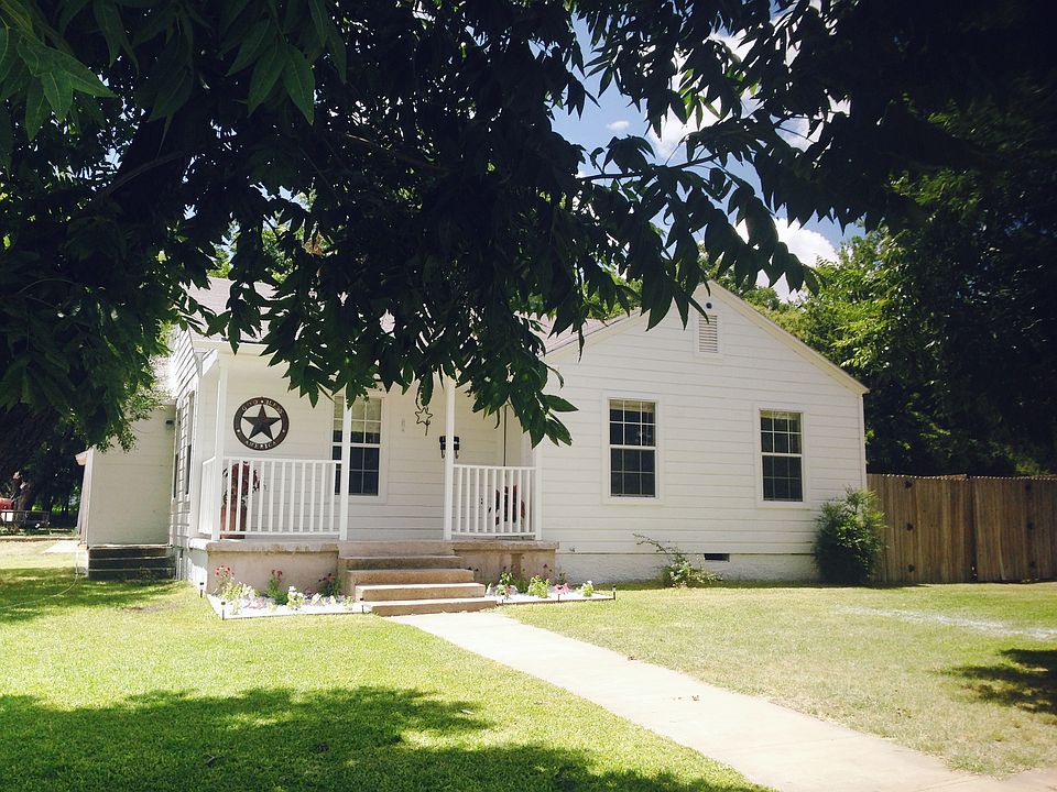 1st image of 1504 S College St