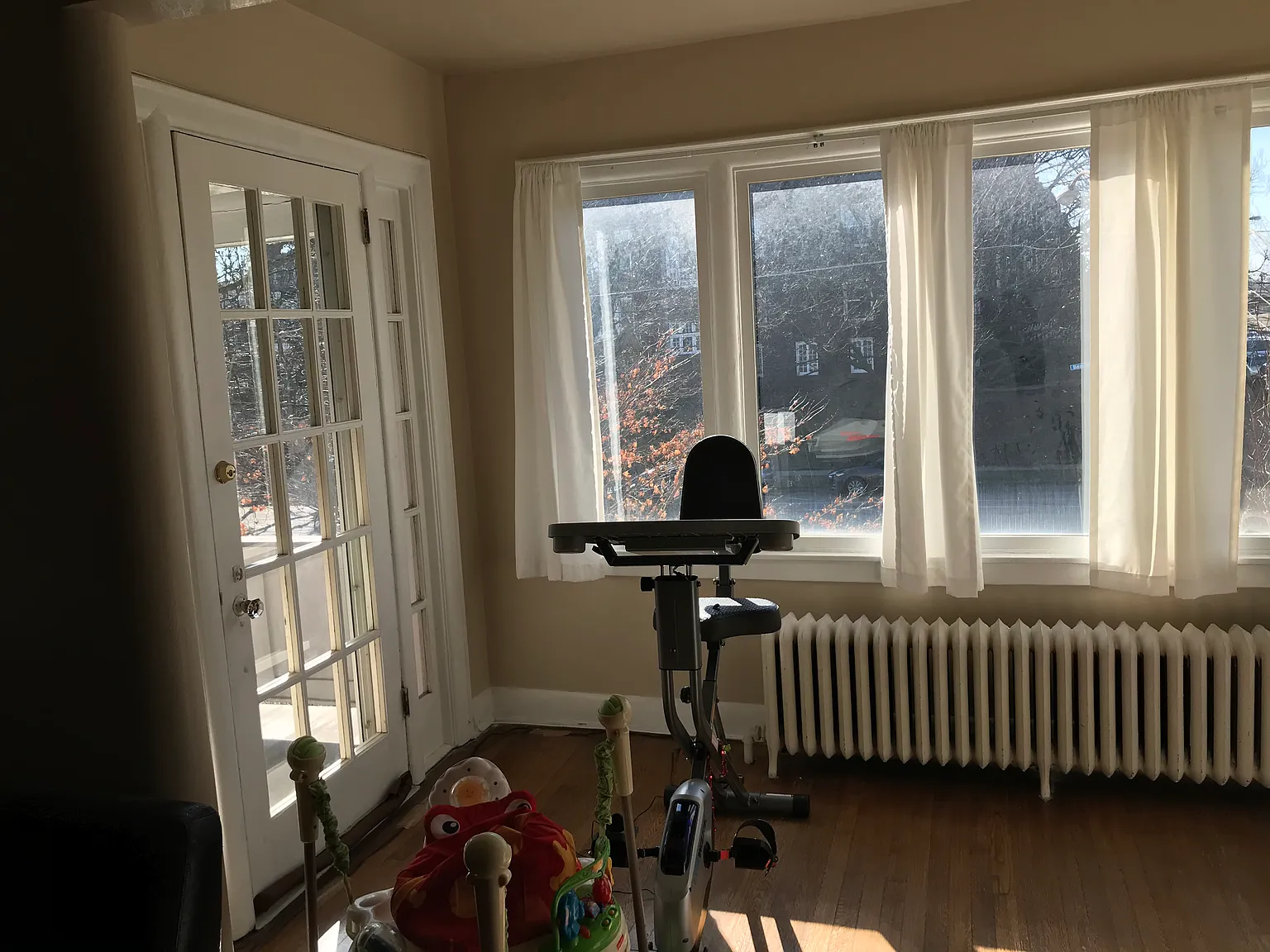 3 bed, 1600 sqft, $2,450 — Photo 3