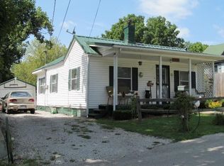 205 3rd St, Cynthiana, KY 41031