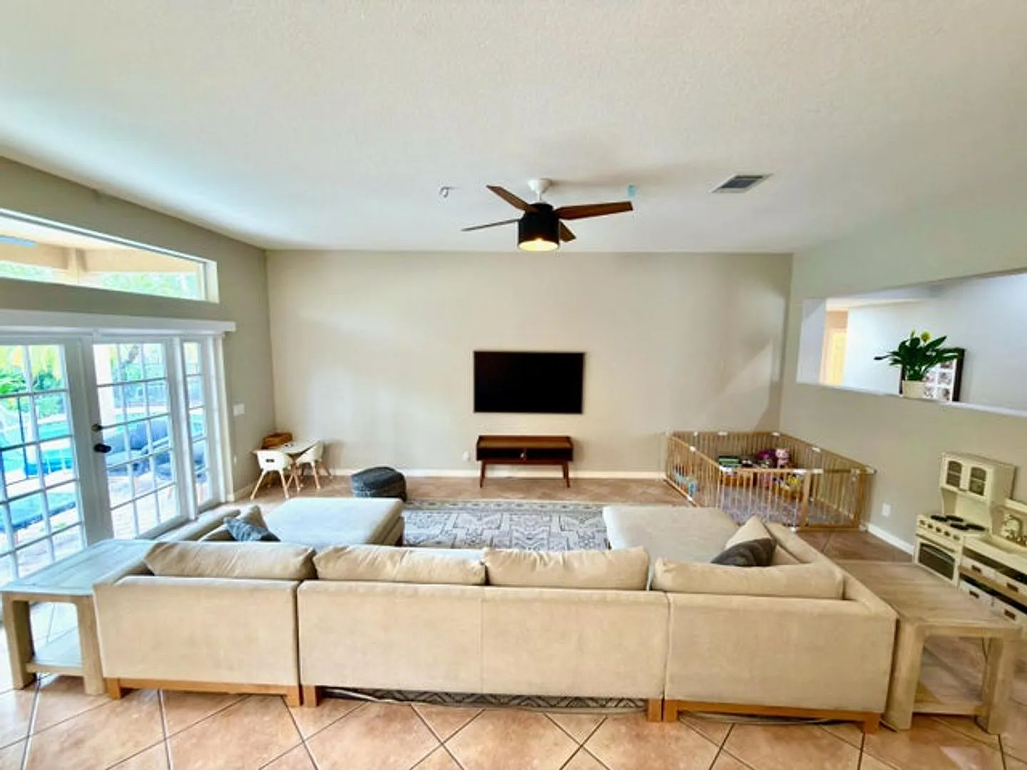 1618 Royal Grove Way, Weston, FL 33327 - 1605 — Photo 4