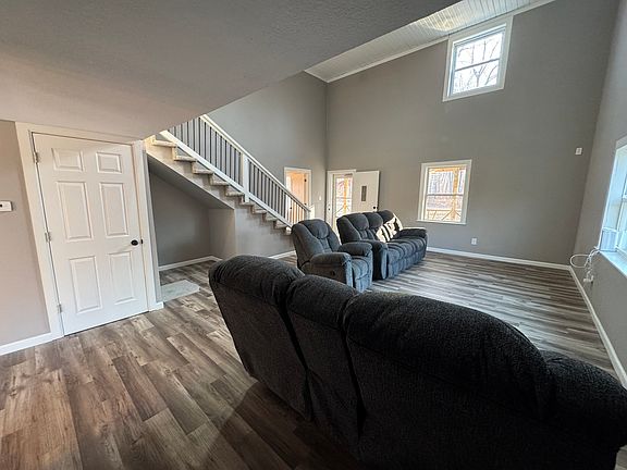 5th image of 1981 Watercress Ln