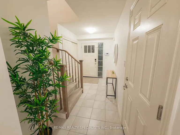 46 Haney Dr — Photo 20