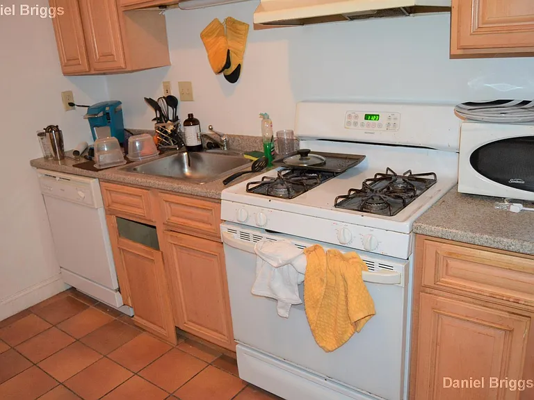 23 Egremont Rd #1 — Photo 9