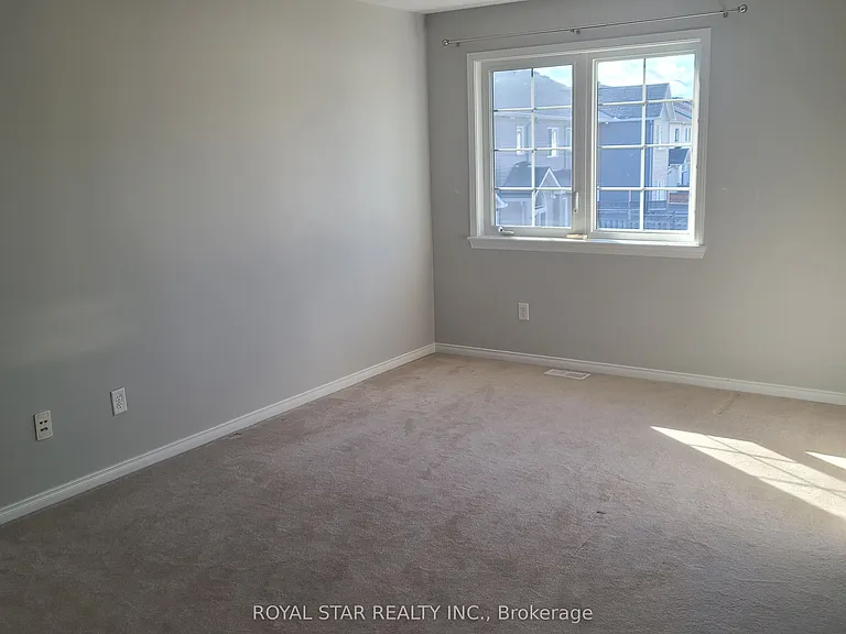 621 Pepperville Cres — Photo 9