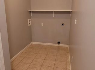 49 Fox Hollow Dr #49, Harrisburg, IL 62946