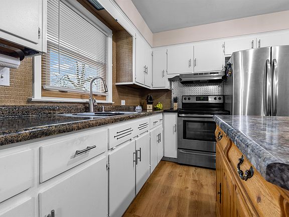 5th image of 6326 N 1st St