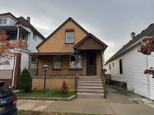 2978 Evaline St, Hamtramck, MI 48212