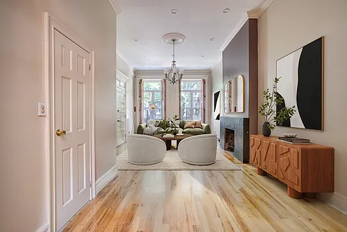 200 Jefferson Ave #1 Photo 1