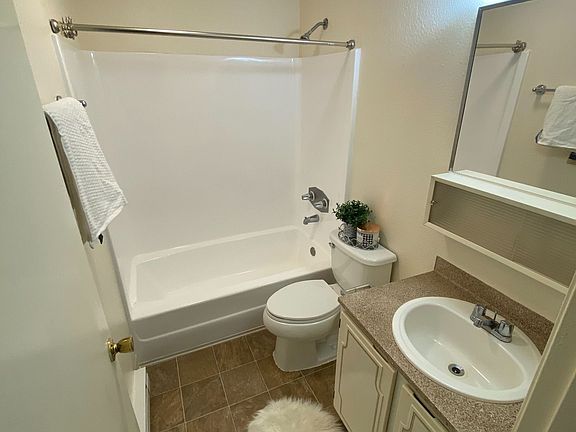 3rd image of 13775 SW Larch Pl APT 6