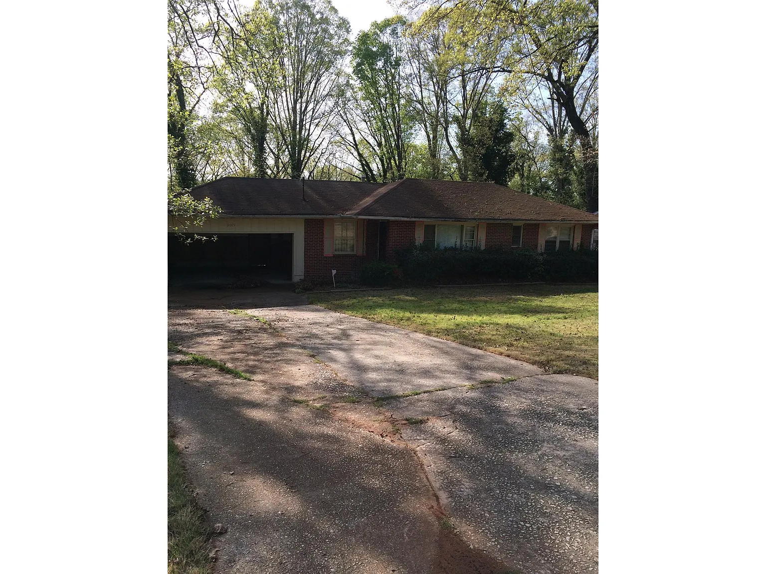 2665 Rockcliff Rd photo 1
