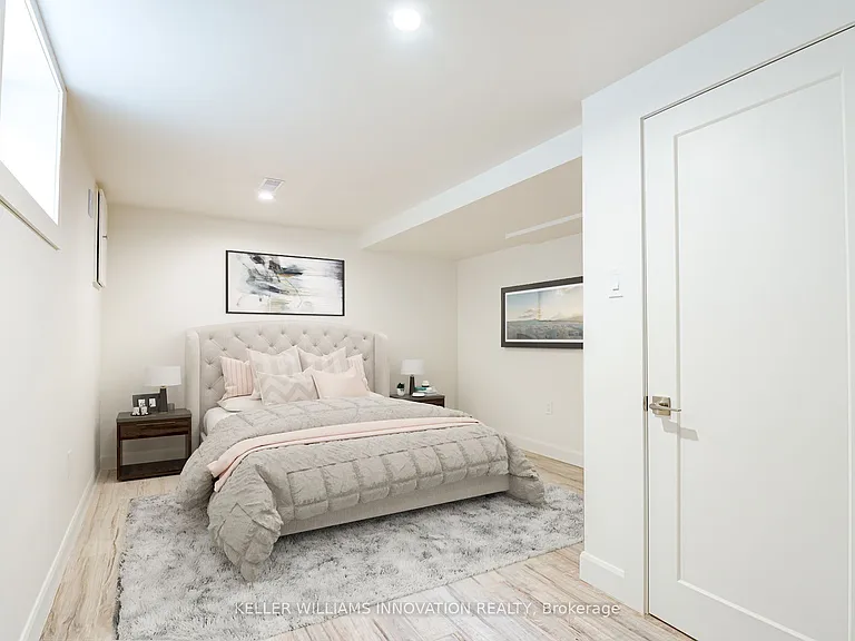81 Culver Cres #B — Photo 24