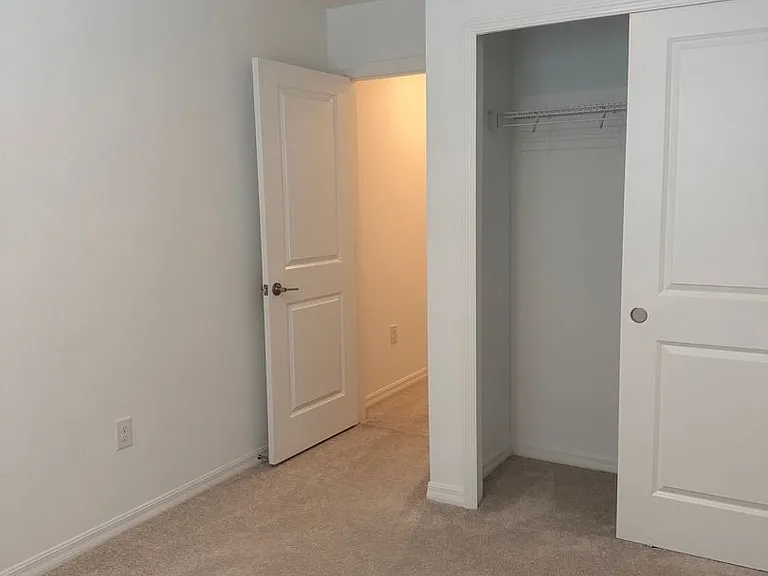 11820 Glenside Ter — Photo 21