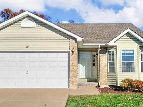 601 Meadowview Ct, Warrenton, MO 63383