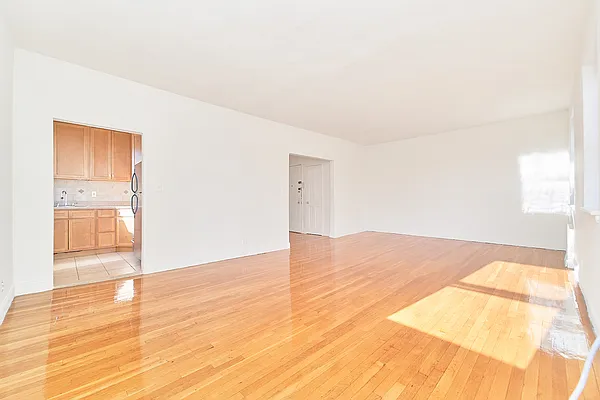 Rented by Compass | media 2