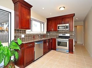 422 Pershing Blvd, Rockville Centre, NY 11570