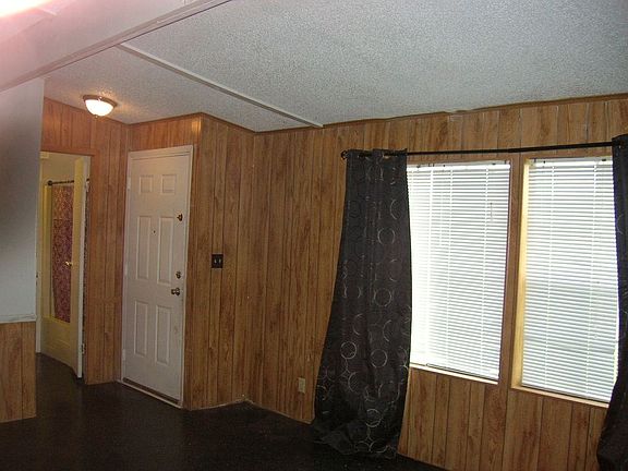 2nd image of 205 E Elm St