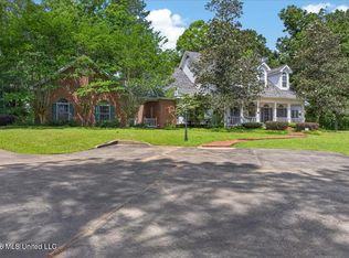 2039 Perrott Rd, McComb, MS 39648