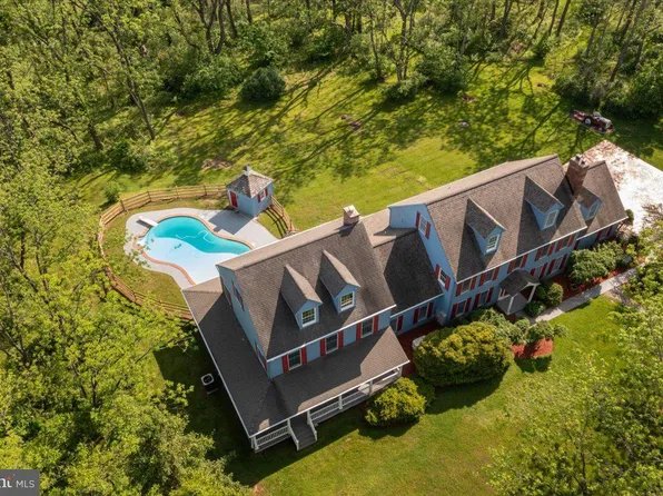 1453 Souderton Rd, Perkasie, PA 18944