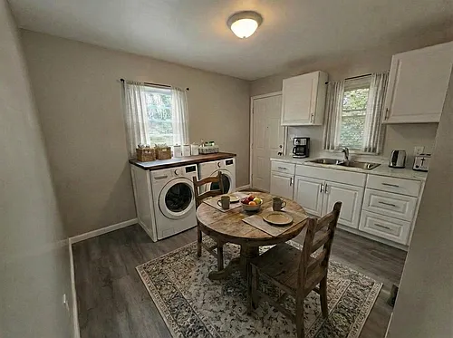 1408 Carter St Photo 1