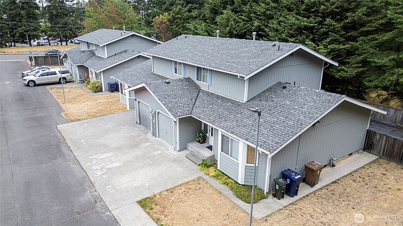 5th image of 4846 S 48th Street