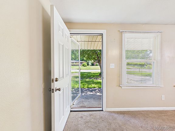 5th image of 227 Kingswood Rd