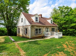 359 Nash Rd, Knoxville, TN 37914