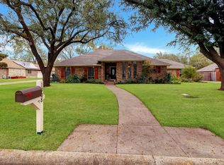 1908 Cornwall Ln, Sachse, TX 75048