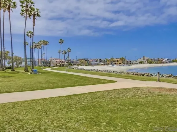 2613 Mission Blvd APT 4, San Diego, CA 92109