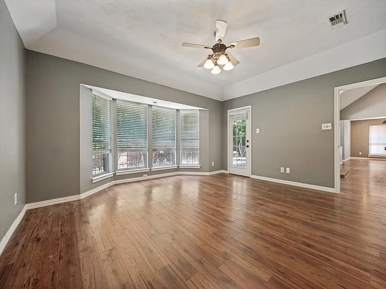 3317 Hazlewood Ct — Photo 11