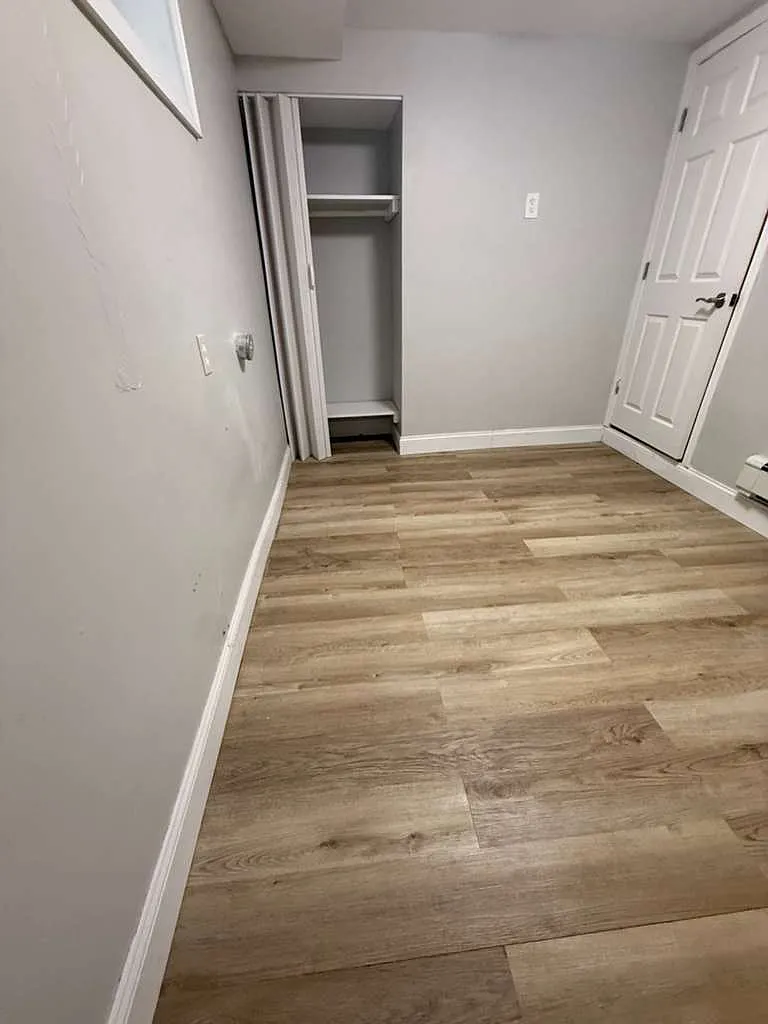 49 Linden St — Photo 1