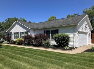 118 Eastview Dr, Medina, NY 14103