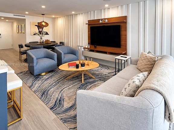 3rd image of 2655 Collins Ave APT 503