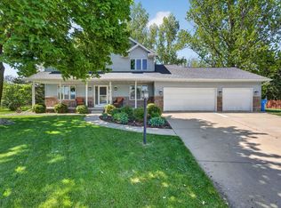 404 Doral Court, Waunakee, WI 53597