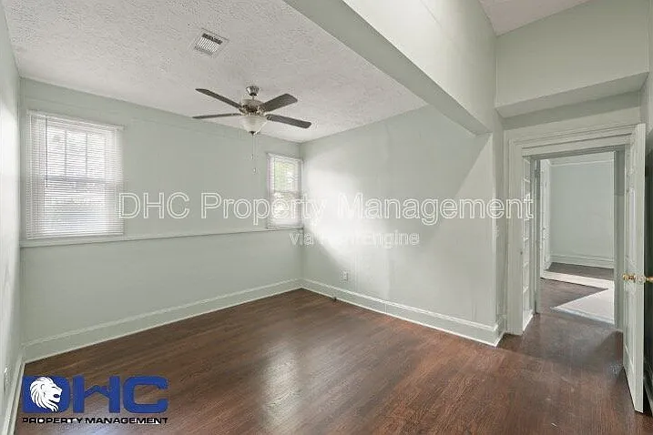 3556 Main St #2 — Photo 6