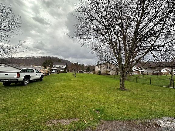 5th image of 545 Tire Hill Rd