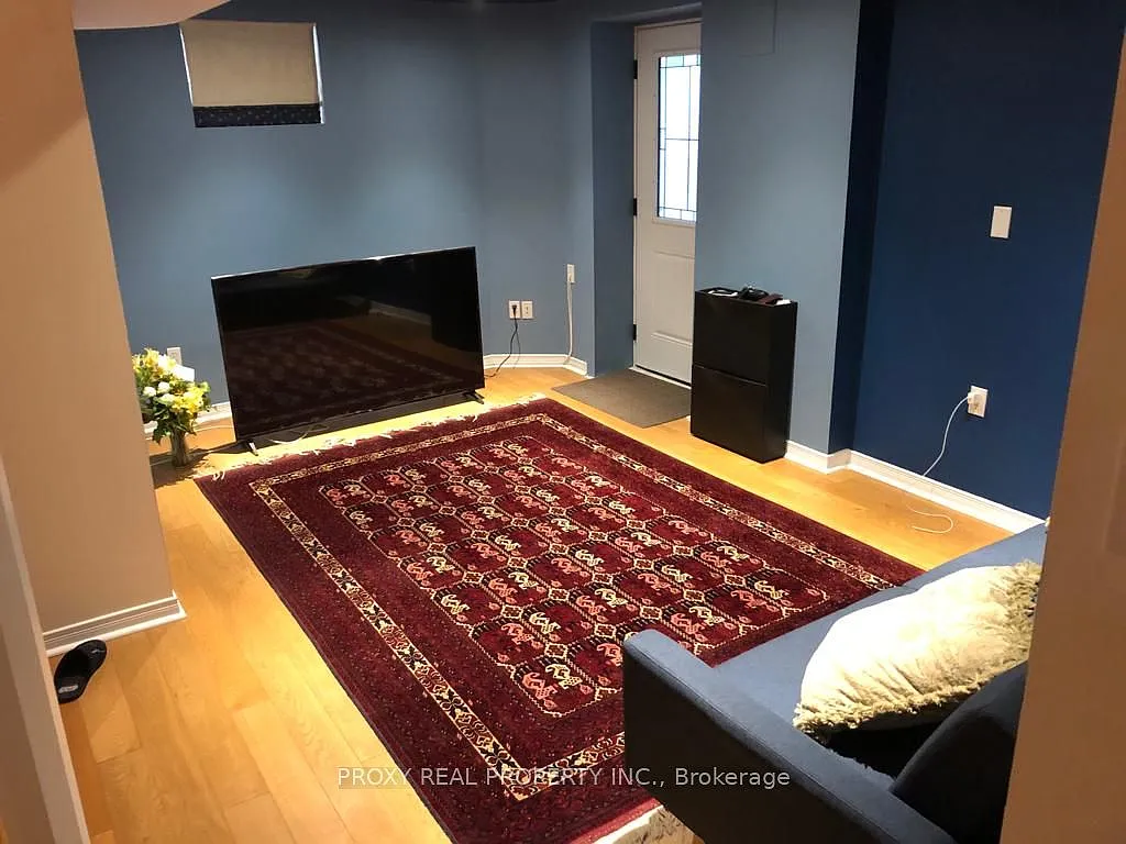2 bed, $1,650 — Photo 2