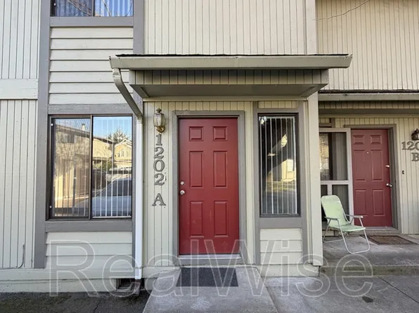 1202 Morrow Rd APT A, Medford, OR 97504